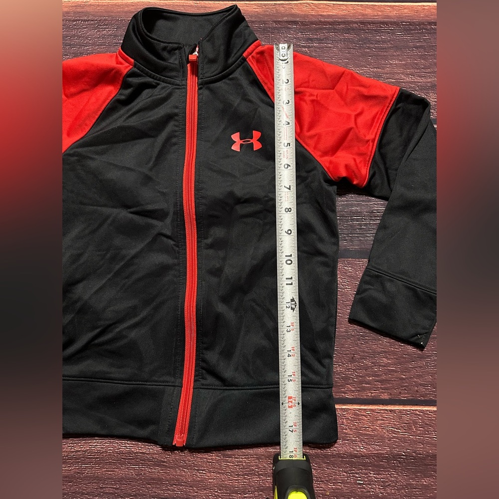 Under Armour Boys Jacket Size 5 - Picture 4 of 4